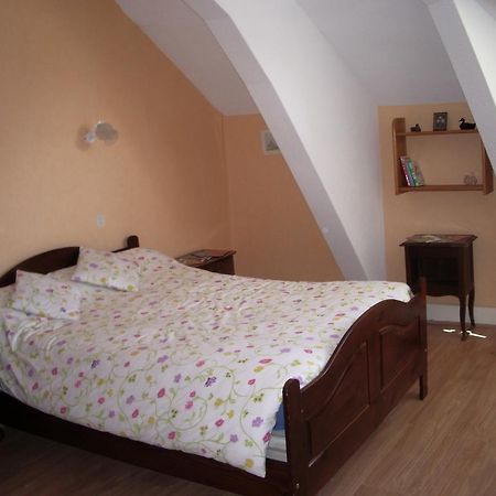 Bed and Breakfast Les Glycines Plaimpied-Givaudins Экстерьер фото