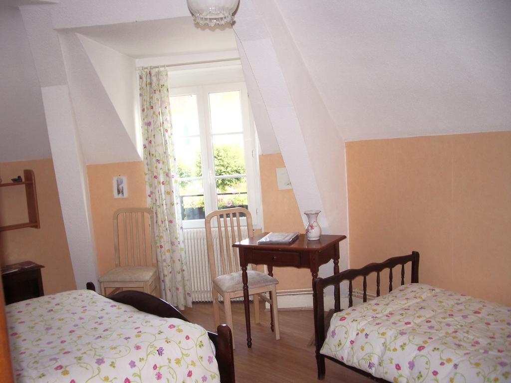 Bed and Breakfast Les Glycines Plaimpied-Givaudins Экстерьер фото